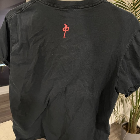 Black tee - Picture 3 of 3